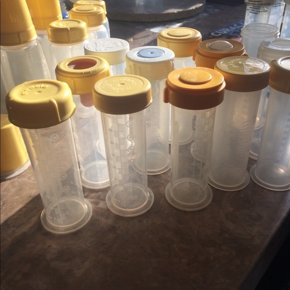 Medela bottles Assorted - Picture 4 of 4